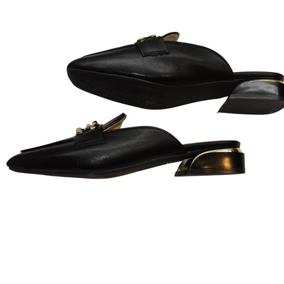 Shoes 8 Closed Toe Black Slip-ons small Heel Gold Trim Buckle - Picture 1 of 8